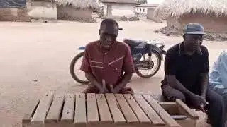 Tiv music has come a long way. pls enjoy this blind Gbange musician from Gboko