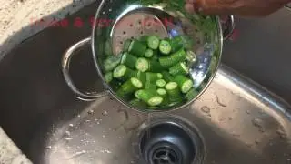 Moms Pre-Seasoned Cornmeal Fried Okra
