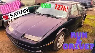 1995 Saturn Sl2 original square body style. Low mileage for cheap!