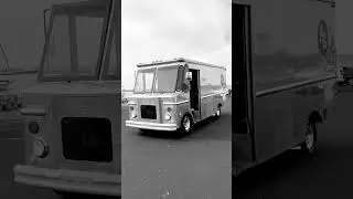 1967 P30 StepVan at Point Loma Cars & Coffee San Diego California. LS swapped & Air-Bagged 👌