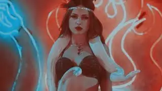 Multifemale // Hot mess