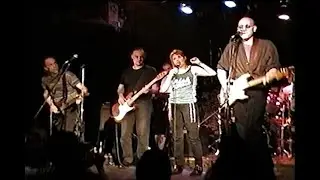 The Shirts – Laugh and Walk Away (Live) - CBGB March 17, 1999
