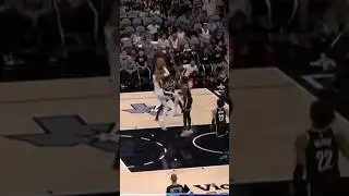 Wemby Vibes 🏀 🤯 #nba #basketball #sportshighlights #highlight #edit #shorts #shortsfeed #dunk