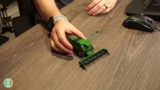 GET IN THAT CROP! John Deere Combine Harvester