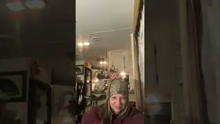 Finale:What is 2025 Christmas Energy Bringing Us?White Orb at 4:24 