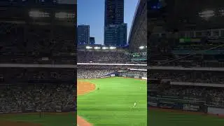 For Blue Jays fans, nothing beats it! Come on, let&rsquo;s beat the Yankees! #bluejays #toronto