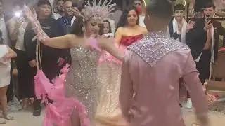 ✨🌹 Elegancia y tradici&oacute;n en una boda gitana | Baile de los novios y vestidos rosas espectaculares 💍💃