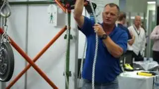 Demonstration of the SECURPULLEY system (construction equipment)