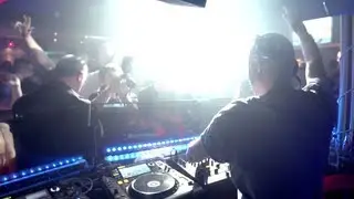 Marco V @ The Velvet Room