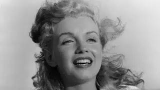 Marilyn Monroe on Tobay beach NY 1949. By Andre de Dienes.1960 interview