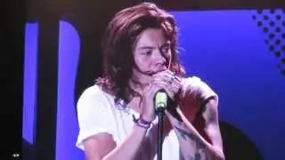 Harry Styles Talking to the Crowd - One Direction - Minneapolis - July 26, 2015