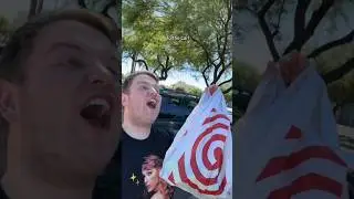 Do samochodu!