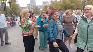 ЕХАЛИ  НА ТРОЙКЕ С БУБЕНЦАМИ&hearts;️ ТАНЦЫ &hearts;️ХАРЬКОВ 2025