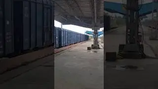 LDH Wag 9 with BCNA Freight Train skipping Mirzapur Bankipur Station. #shorts