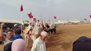 موسم مقام الطلبة سميرة هزات وليداتها وقالت ضروري خاصها تحضر ليه كيف كانت الاجوء تابعو معانا