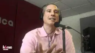 Ted Perkins en Radi&oacute;nica
