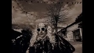 Μια ασυνήθιστη φωτογράφιση  Vrettakos Alexandros