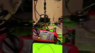Como medir un regulador de voltaje 78M05 ,video completo en el canal saludos