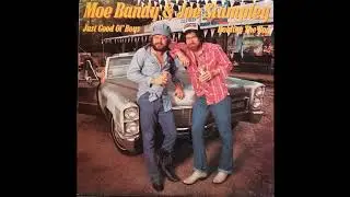 Moe Bandy & Joe Stampley - Holding The Bag (Vinyl rip)