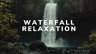 ☯︎ Afslappandi foss | Vatnshlj&oacute;&eth;, rennandi vatn, hv&iacute;tur h&aacute;va&eth;i fyrir svefn, slaka&eth;u &aacute; ☯︎