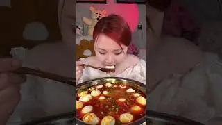 #29 #我是吃货 #爆辣 #吃播Eating eggs takes ten minutes, and boiling and scrambling eggs takes seven hours.