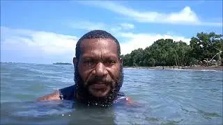 Murunas, Sumkar District, Madang Province.