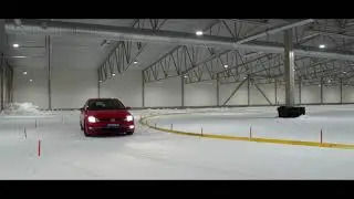 Arctic Falls Indoor handling