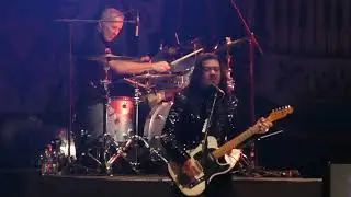 Two minute Focus on The Mavericks drummer Paul Deakin !!