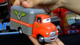 Disney Cars Elvis Rv, Miles, Octane Gain Semi, & Leroy Traffik Review