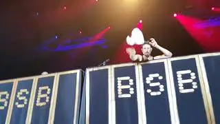 Backstreet Boys - Kevin and AJ Talking and Changing Clothes - DNA World Tour 2019 in Thailand