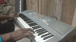Yamaha YPT 300 stereo voices