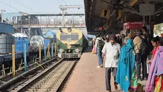 Gaya Asonsol MEMU Express in Dhanbad junction 