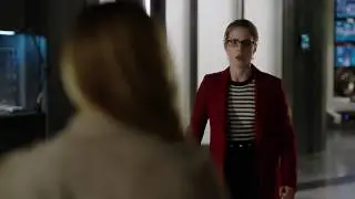 Arrow 5x10 (Oliver,black siren,felicity)