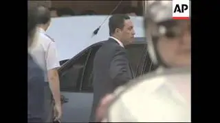 CHILE: FORMER MILITARY LEADER PINOCHET RELEASED FROM HOSPITAL