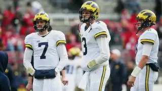 Wilton Speight warms up for Michigan-Ohio State