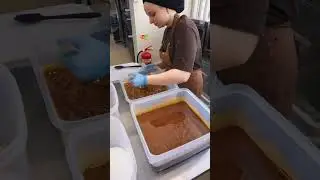My 9&ndash;5 smells like chocolate 🤎 (a day in the bakery) #adayinmylife #bakeryowner #diml #brownies