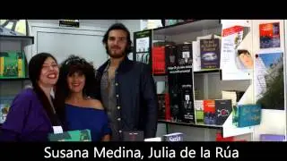 LA REINA SOF&Iacute;A VISITA LA CASETA DE ARA&Ntilde;A EDITORIAL. FERIA DEL LIBRO DE MADRID 2013.