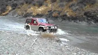 Nissan Safari in Arrow River
