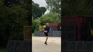 The Wheelie BIN game ⚽🗑️ After 4 passes off the ground Shoot!
