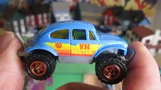 Распаковка и обзор игрушечной машинки Volkswagen Beetle 4x4 от Matchbox (2025 год) - Ретро-цвета ...