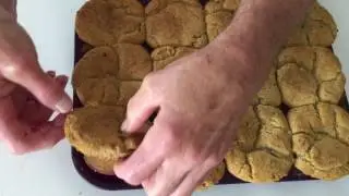 EPICURE SILICONE MUFFIN BAKING PAN