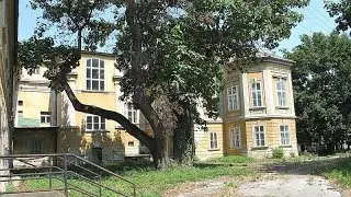 Zachovali Kaštiel :-) FULL