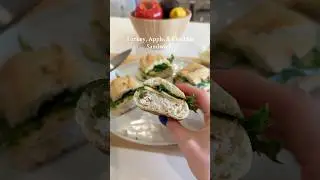 Turkey, Apple, & Cheddar Sandwich