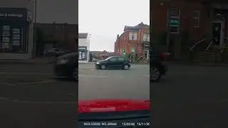 Dash Cam - what are you doing? car stops at red light but then goes