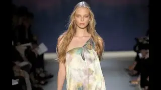 MOSCHINO CHEAP & CHIC Spring 2009 Milan - Fashion Channel