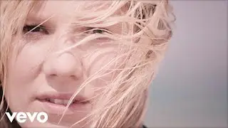 Claudia Koreck - Du trägst keine Liebe in dir (Offizielles Video)