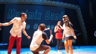 Musimix Band - Lotte World - Seoul - Sweet Korean Couple - Pinoy Band