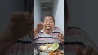 Oi gente vamos jantar hoje a minha janta está uma delícia esse ovo cozido#😋