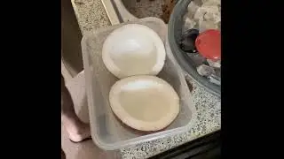 Как открыть кокос столовой ложкой