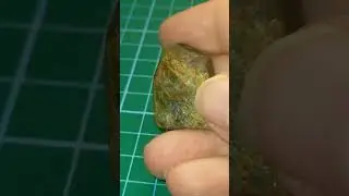 💚80ct!!!!!! Zafiro corind&oacute;n100% natural en bruto!, color verde. Green Sapphire.